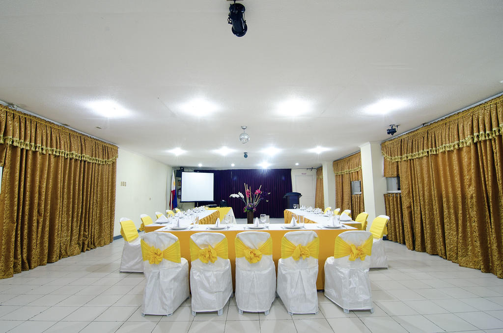 Asia Stars Hotel Tacloban Esterno foto