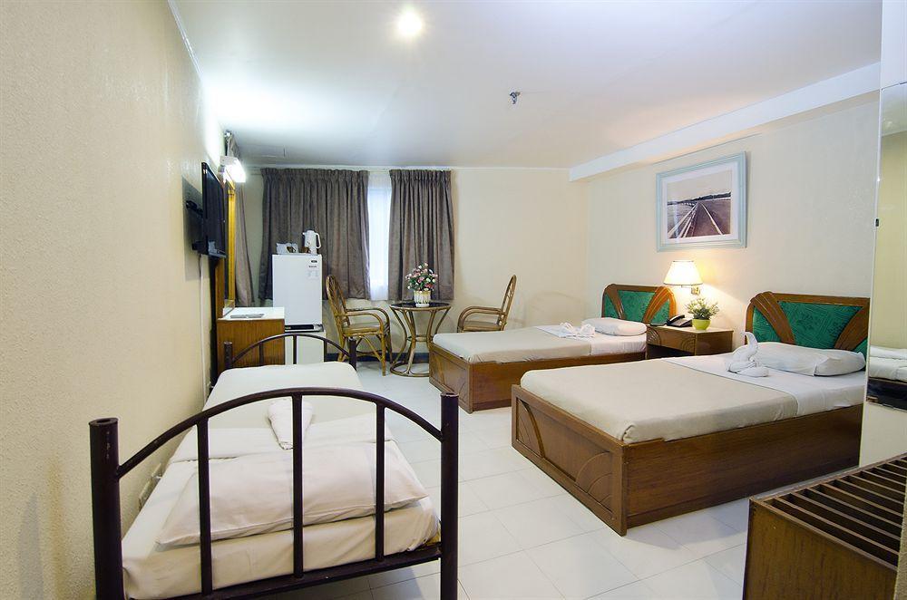 Asia Stars Hotel Tacloban Esterno foto
