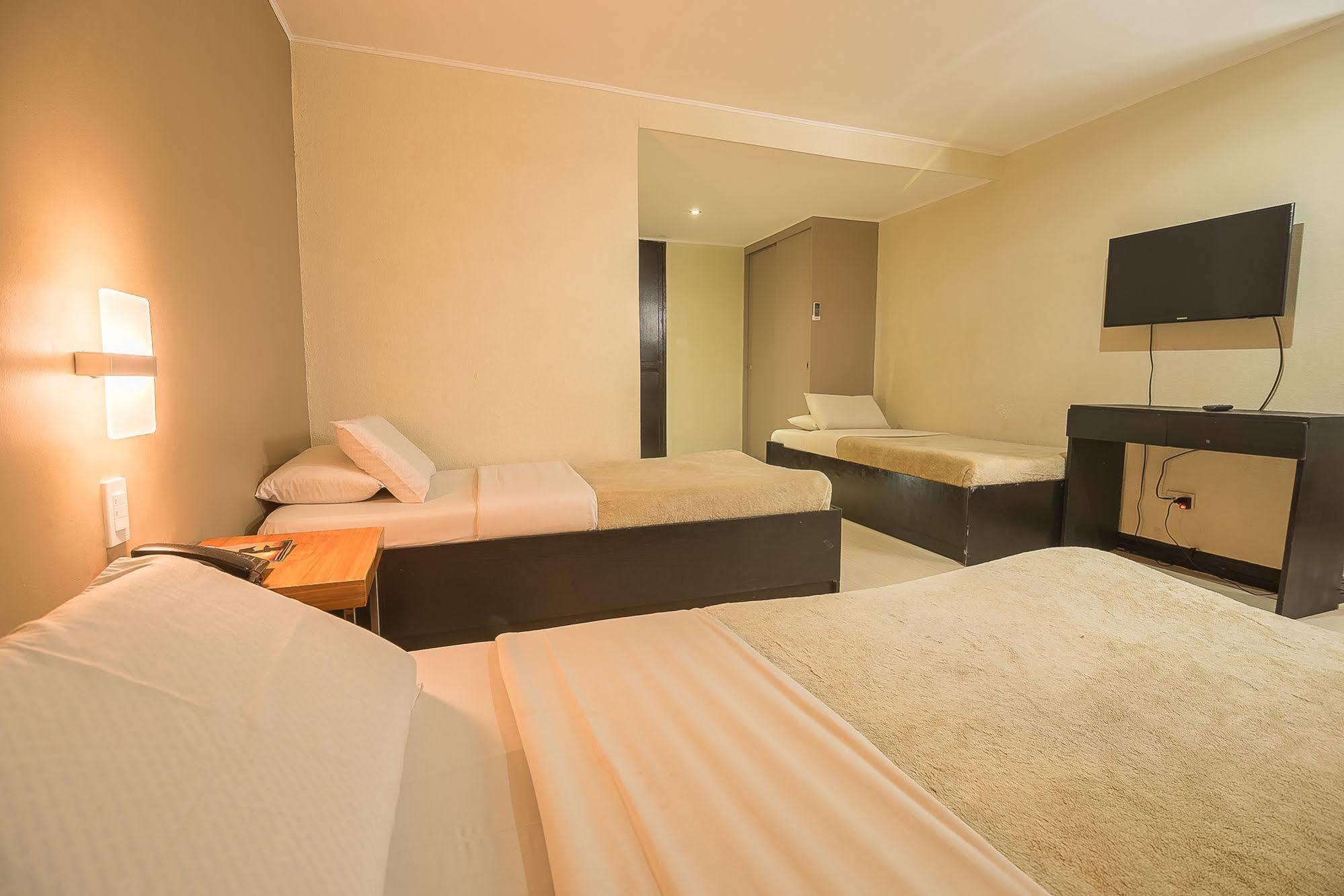 Asia Stars Hotel Tacloban Esterno foto